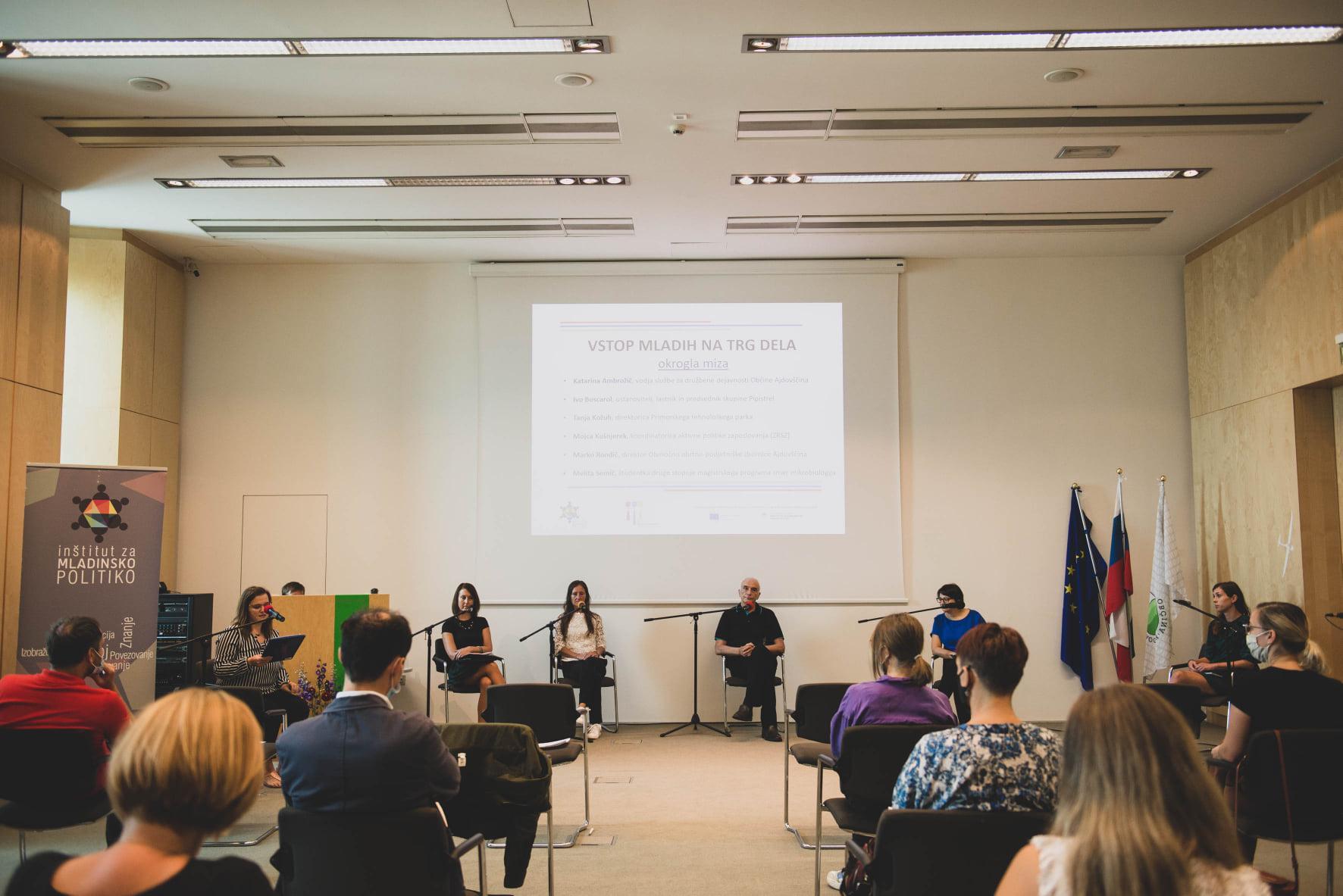Utrinki regijske konference v Ajdovščini